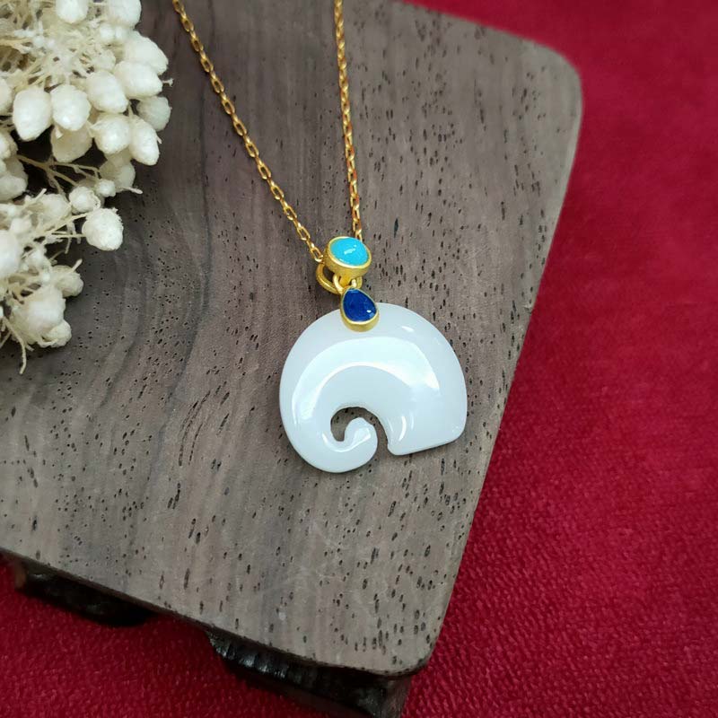 Collana con ciondolo portafortuna in giada bianca con Buddha Stones e elefante