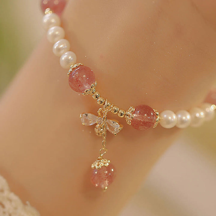Braccialetto con ciondolo ape carino con perle naturali e quarzo fragola Buddha Stones
