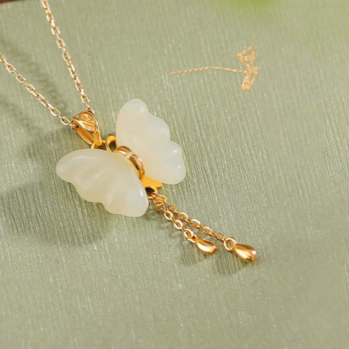 Collana con ciondolo a forma di farfalla in giada bianca Hetian, placcata in argento sterling 925, con Buddha Stones e ciondolo a forma di farfalla in giada bianca Hetian.