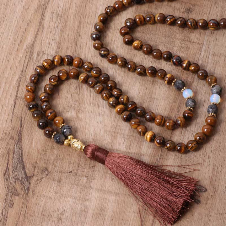 Collana con ciondolo a forma di nappa con Buddha Stones