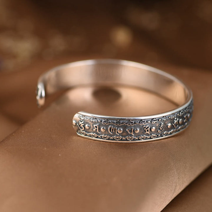 Bracciale rigido con Buddha Stones in argento sterling 925 Om Mani Padme Hum con doppio Dorje inciso e saggezza