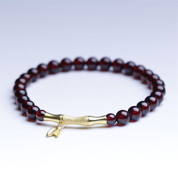 Braccialetto di protezione in bambù con granato naturale e argento sterling 925 placcato in oro e rame placcato in oro 14K Buddha Stones