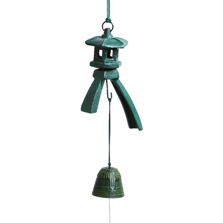 Campanello di buon auspicio appeso al muro, decorazione fatta a mano per la casa