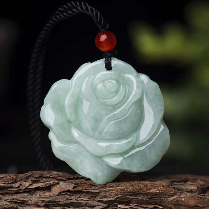 Collana con ciondolo a corda con motivo a loto in Buddha Stones, abbondanza e prosperità