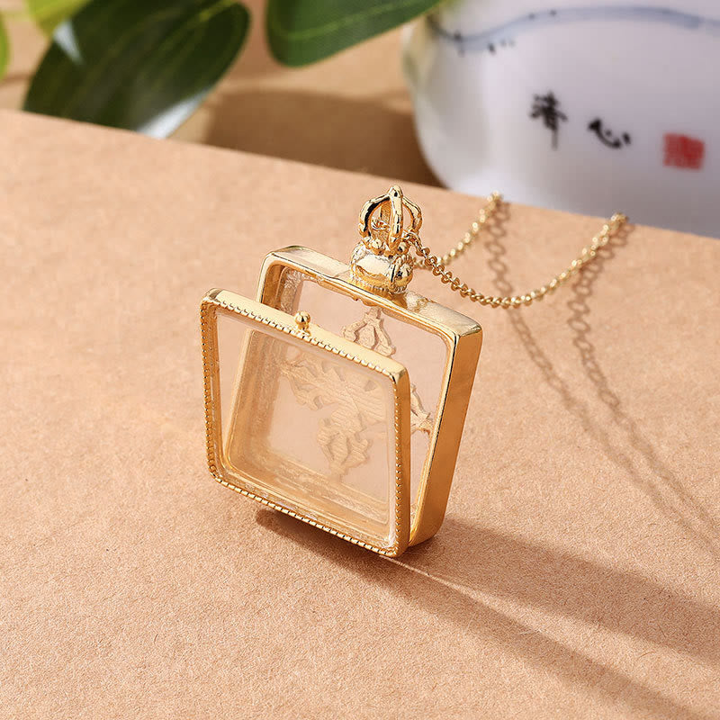 Collana con ciondolo portafortuna con protezione Dorje doppio in giada bianca placcata in oro 24K