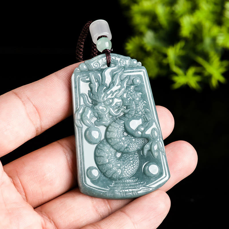 Buddha Stones Anno del Drago Zodiaco Cinese Drago Viaggia per il Mondo Giada Forza Collana Pendente