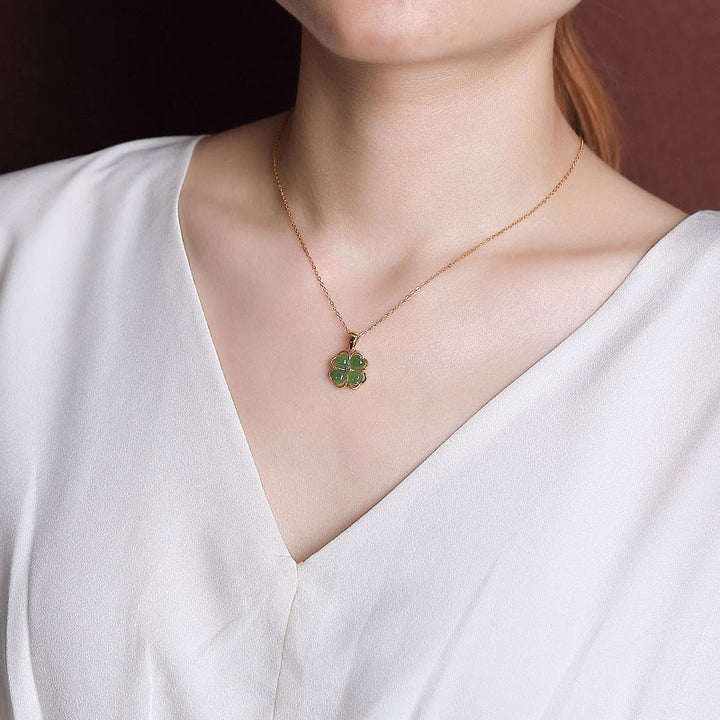 Collana con ciondolo a forma di quadrifoglio fortunato con Buddha Stones in argento sterling 925, giada ciano Hetian, guarigione