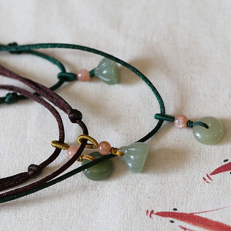 Collana con ciondolo in corda con fibbia della pace in giada rotonda naturale Buddha Stones Lotus Abundance - image 15