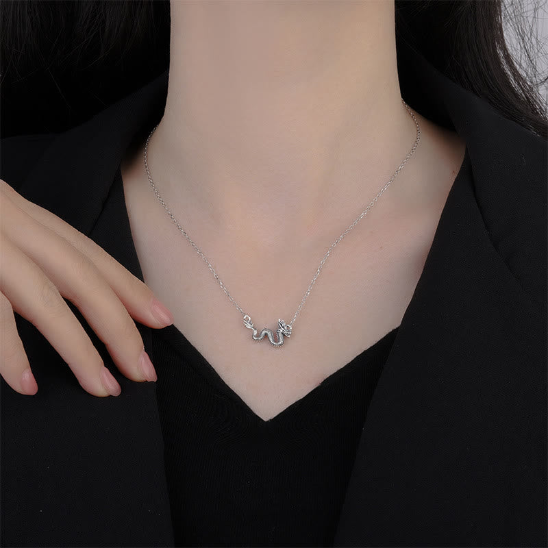Collana con ciondolo a forma di catena di protezione del drago di buon auspicio dell'anno del drago in argento sterling 925 Buddha Stones