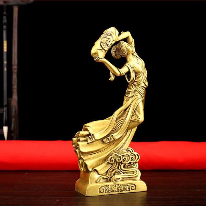 Decorazione della statua in rame del Bodhisattva Nuwa che ripara il cielo