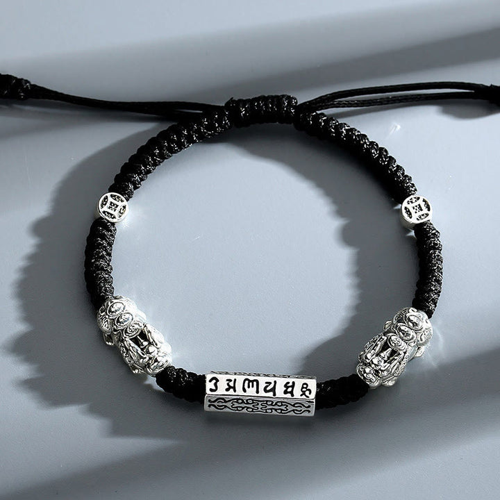 Buddha Stones Doppio PiXiu Feng Shui Moneta di rame Om Mani Padme Hum Braccialetto di corda