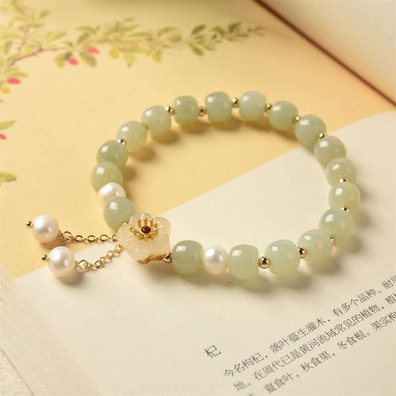 Braccialetto di abbondanza di felicità con perle e fiori di giada di Hetian