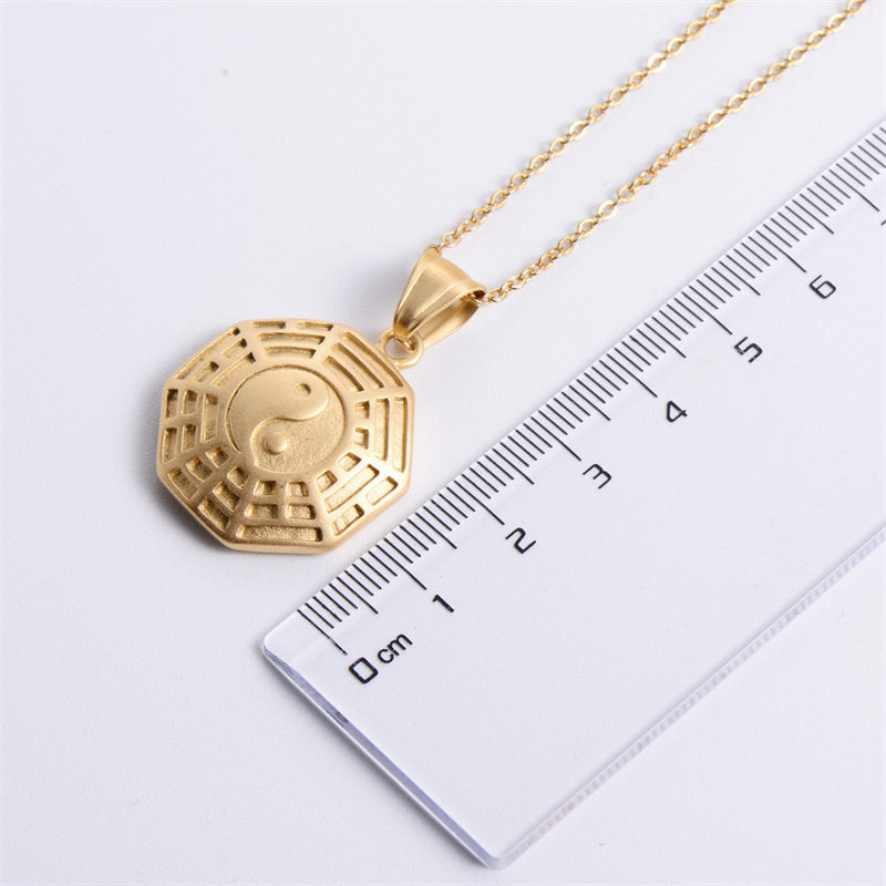 Collana con ciondolo a catena in acciaio al titanio e bilancia Bagua Yin Yang - image 6
