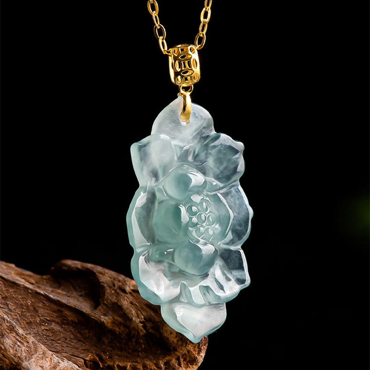 Collana con ciondolo della prosperità con motivo a loto in giada naturale in oro 18 carati Buddha Stones - image 4