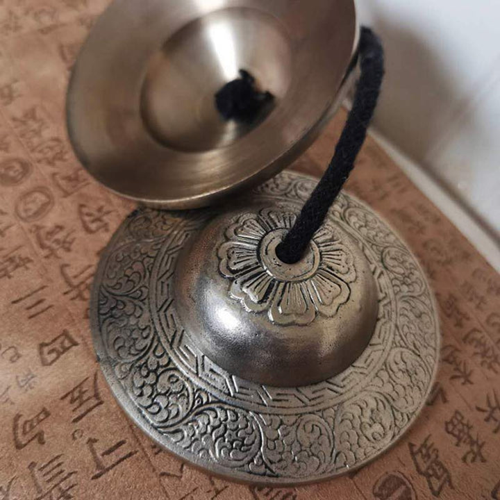 Buddha Stones Campana Tingsha Tibetana Nuvola di Buon Auspicio Sei Vere Parole Rame Ricchezza Decorazione