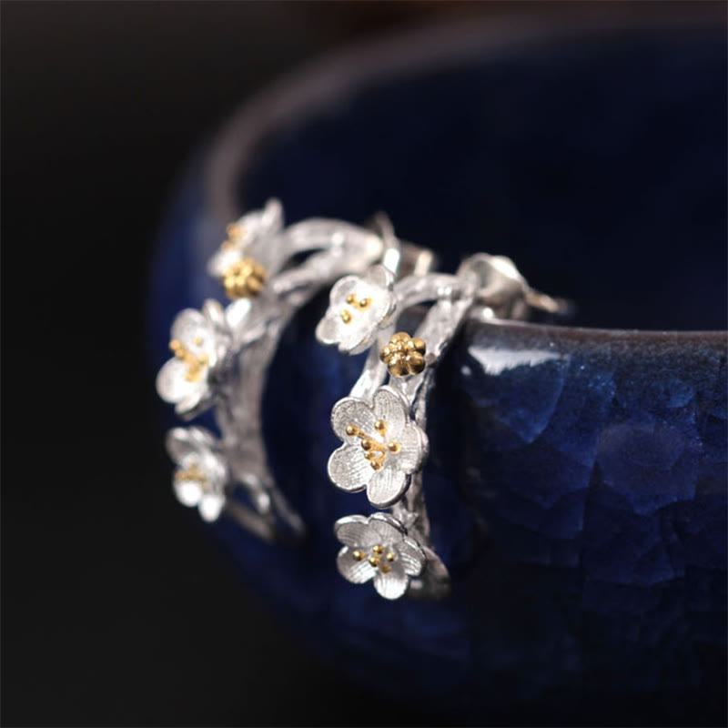 Orecchini Buddha Stones in argento sterling 925 con fiori di prugna e benedizione floreale