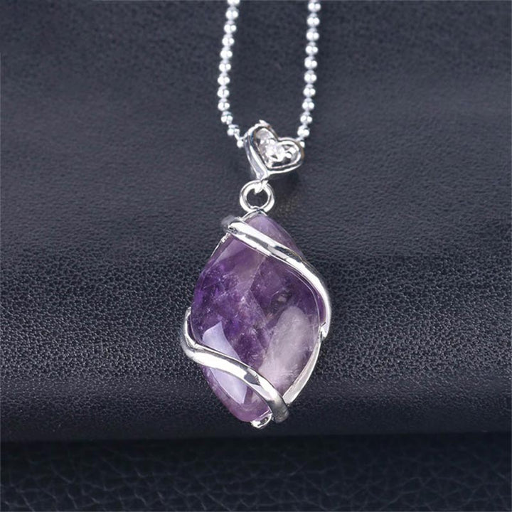 Collana con ciondolo in pietra di cristallo naturale con motivo a marquise Buddha Stones