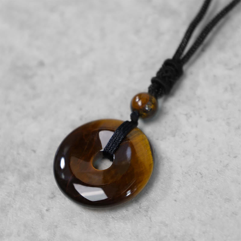Collana con ciondolo moneta portafortuna Buddha Stones, cristallo curativo e pietre preziose