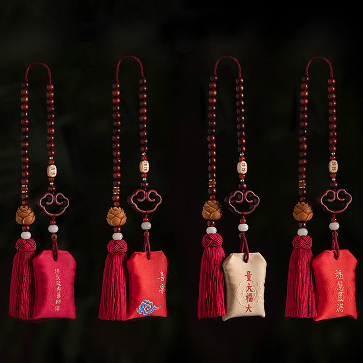Buddha Stones tibetane piccole foglie di sandalo rosso loto cinabro bustina protezione nappa auto decorazione appesa