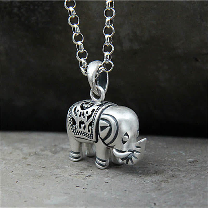 Collana con ciondolo Buddha Stones in argento sterling 990 con forza dell'elefante