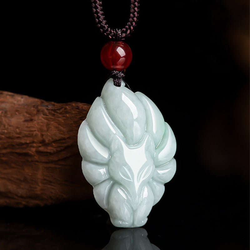 Buddha Stones Collana con ciondolo a forma di volpe a nove code in giada naturale e prosperità