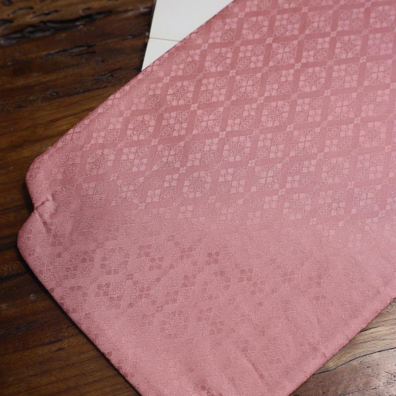 Elegante sottobicchiere per tazza da tè con motivo broccato floreale