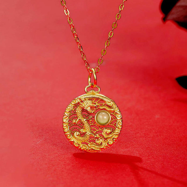 Buddha Stones con ciondolo in giada Hetian intarsiata con nuvole di buon auspicio, in argento sterling 925, anno del drago