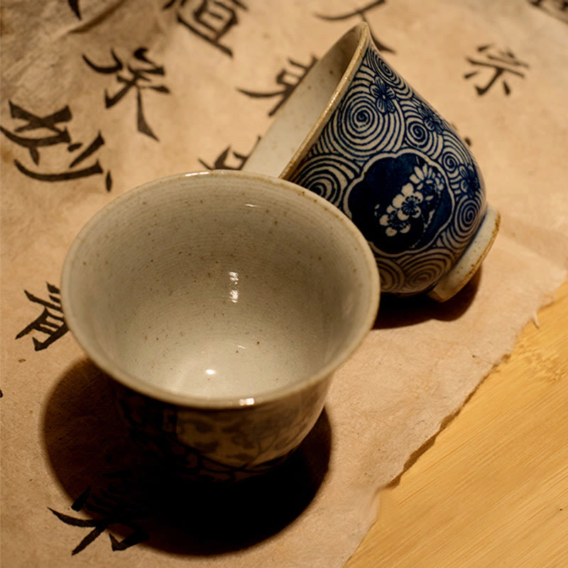 Buddha Stones Jingdezhen porcellana blu e bianca dipinta a mano fiore di loto prugna tazza da tè in ceramica tazze da tè Kung Fu