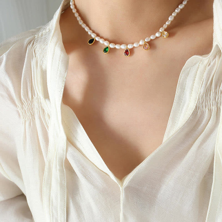 Collana con ciondolo in pietra di cristallo di perla e purezza