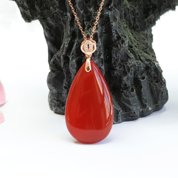 Collana con ciondolo in argento sterling 925 con goccia d'acqua e agata rossa Confidence