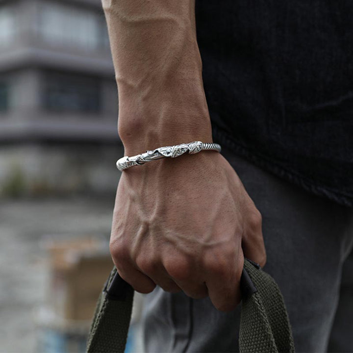 Braccialetto della ricchezza in rame bianco con loto tibetano Buddha Stones