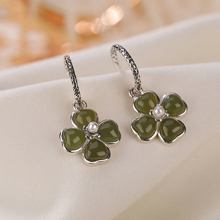 Orecchini Buddha Stones in argento sterling 925 con giada ciano naturale e quadrifoglio, fortuna e successo