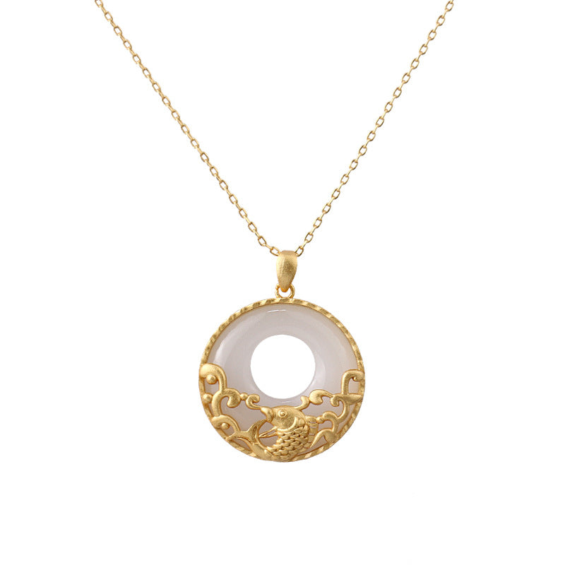Collana con ciondolo in acciaio al titanio e pesce koi in giada bianca e prosperità - Pesce Koi (Fortuna ♥ Prosperità) - image 1