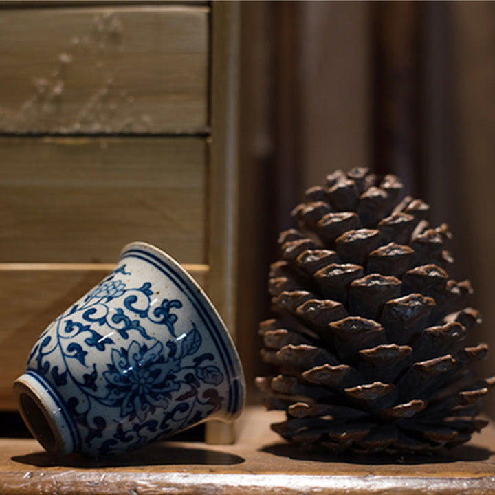 Buddha Stones Jingdezhen porcellana blu e bianca dipinta a mano fiore di loto prugna tazza da tè in ceramica tazze da tè Kung Fu