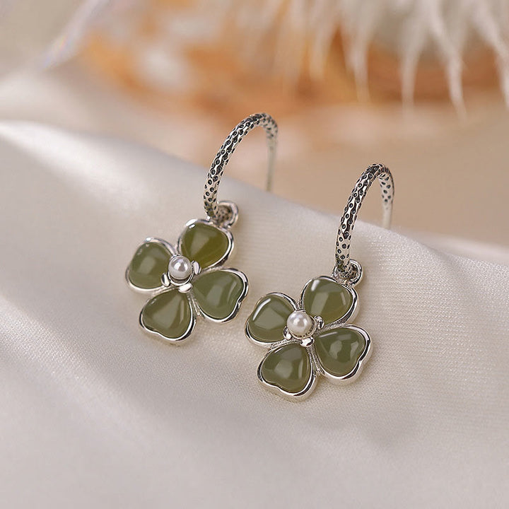 Orecchini Buddha Stones in argento sterling 925 con giada ciano naturale e quadrifoglio, fortuna e successo