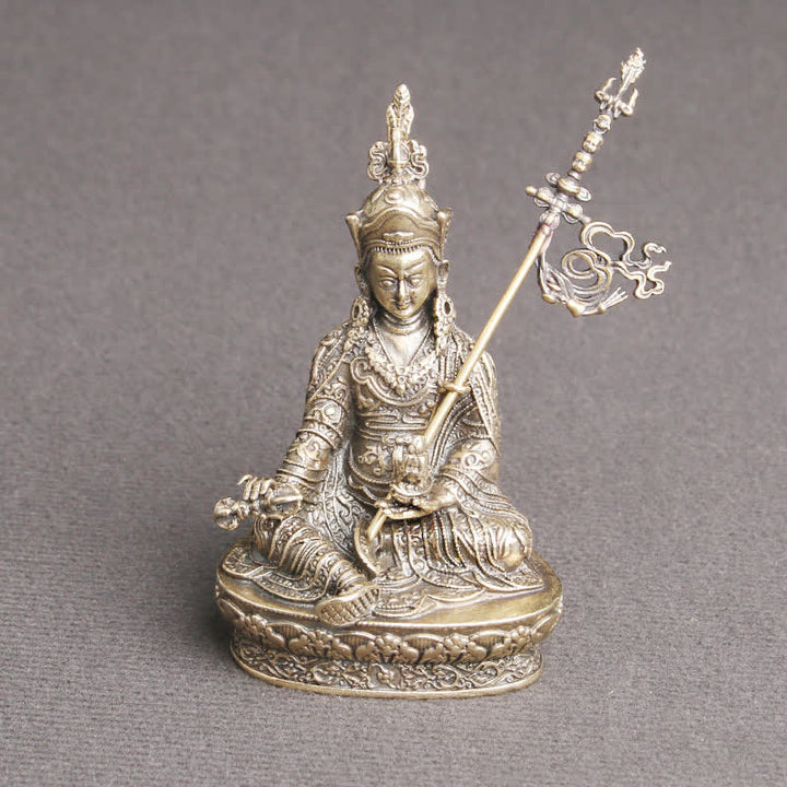 Statua del Buddha Padmasambhava, decorazione del tempio, ornamento della serenità in rame