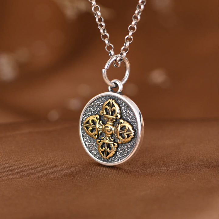 Collana con ciondolo a Buddha Stones in argento sterling 925 con doppio Dorje Vajra e benedizione