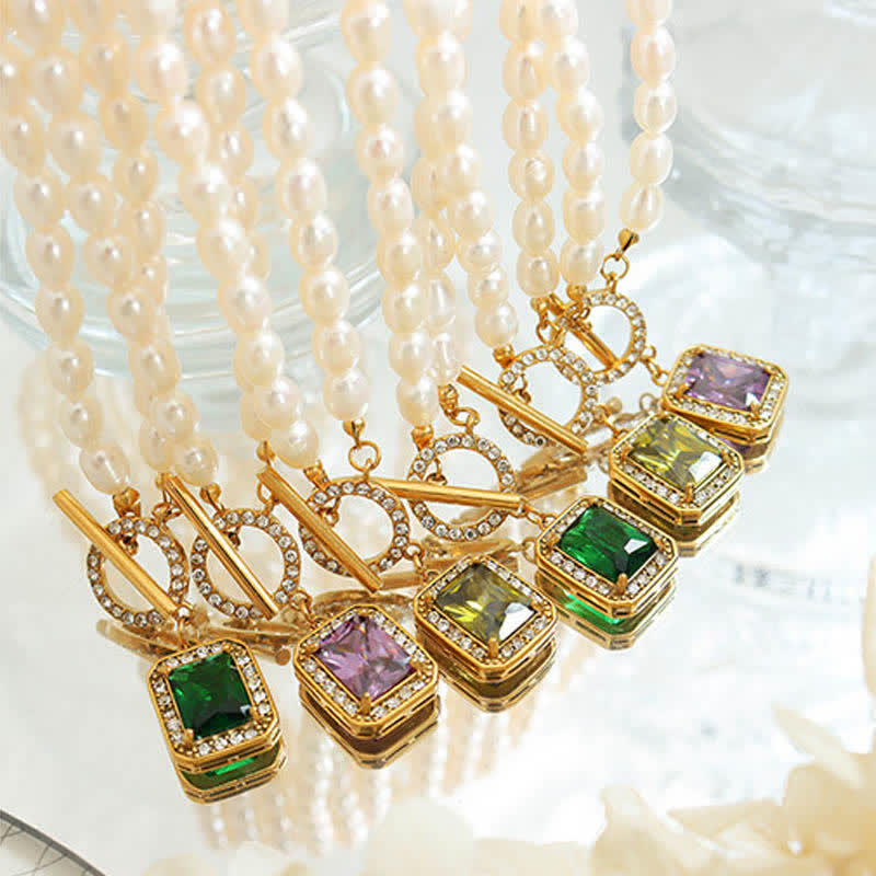 Collana con ciondolo con ciondolo di perle e zirconi della ricchezza