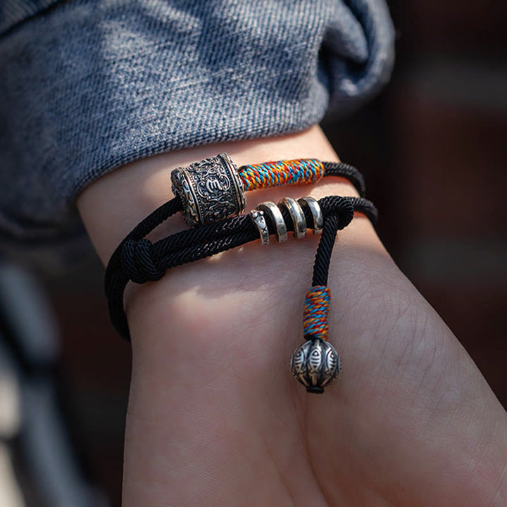Braccialetto a doppio giro con amuleto intagliato in Buddha Stones tibetano Om Mani Padme Hum