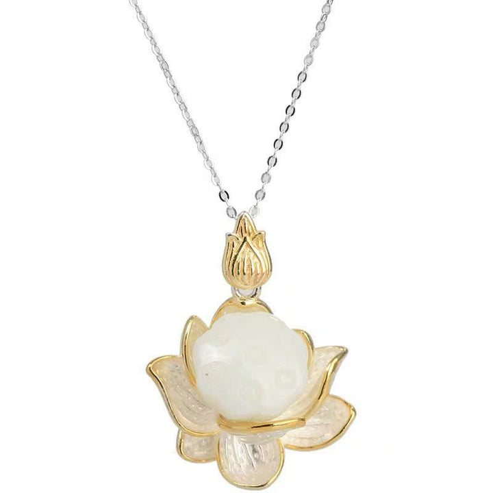 Collana della felicità con fiore di loto in giada bianca - image 9