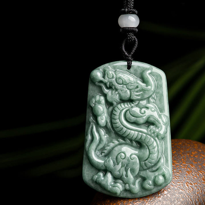 Buddha Stones Anno del Drago Zodiaco Cinese Drago Giada Amuleto Collana Pendente