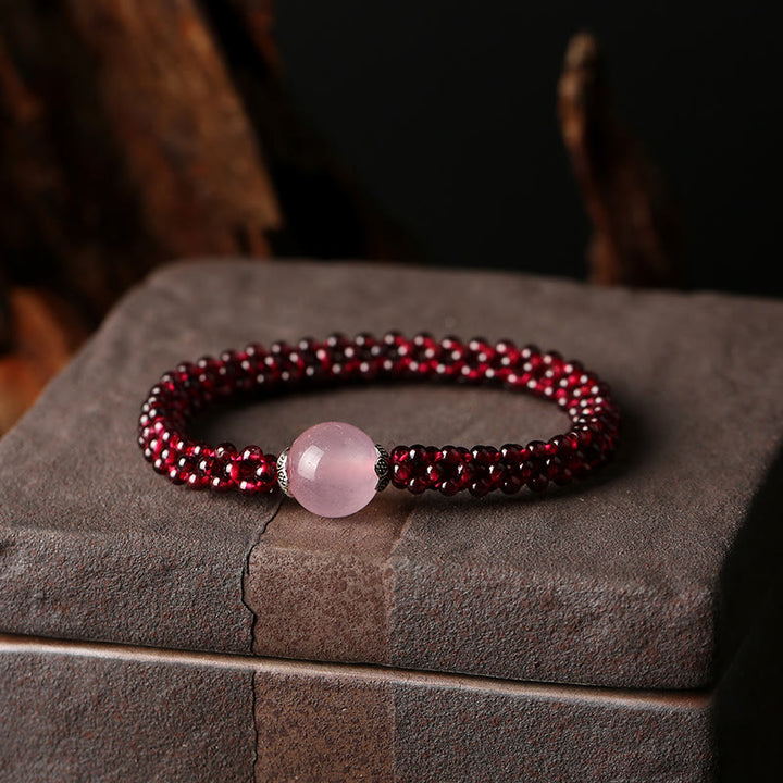 Braccialetto di protezione con perline di agata rossa, cristallo rosa e granato naturale Buddha Stones