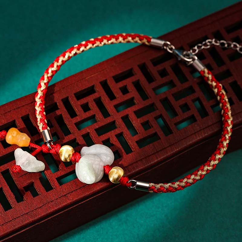 Buddha Stones Braccialetto/cavigliera con cordino rosso e giada dello zodiaco cinese, simbolo di prosperità. - Serpente (Bracciale/Cavigliera, misura 19,5+4 cm) - image 9