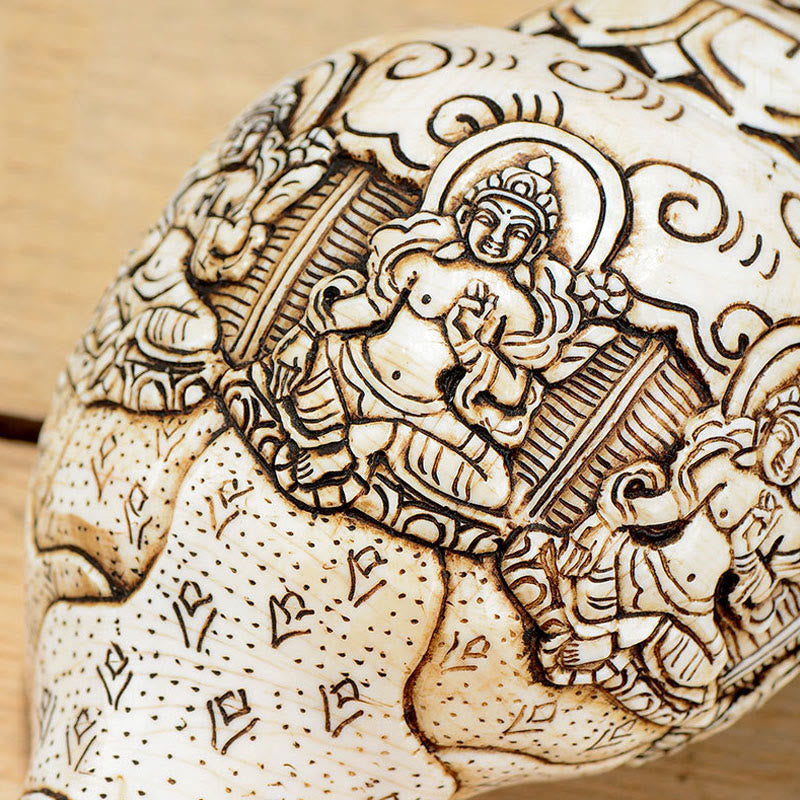 Decorazione di ricchezza di conchiglia di conchiglia di Avalokitesvara Buddha tibetano inciso a mano Shankha
