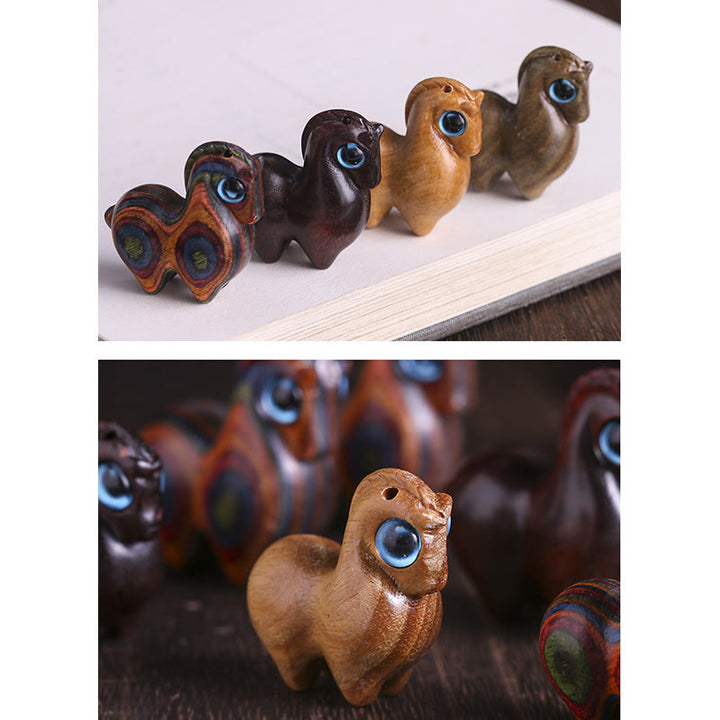 Buddha Stones Piccola foglia Sandalo rosso Sandalo verde Mini cavallo fortunato Protezione Decorazione