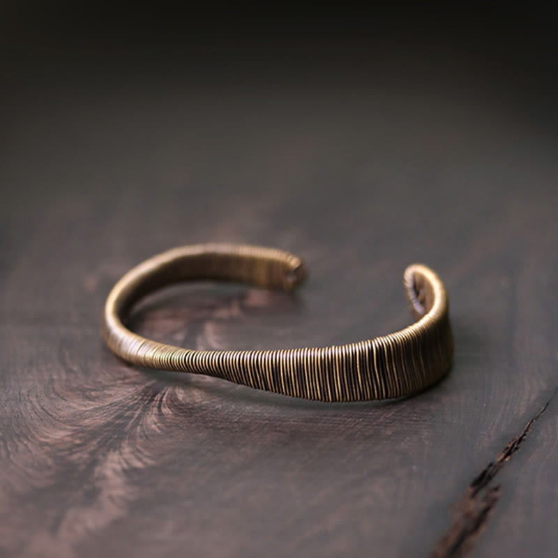 Bracciale regolabile con polsino in rame avvolto con Buddha Stones dal design semplice e fortuna e ricchezza