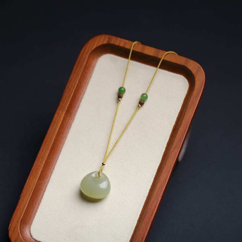 Collana con ciondolo in corda della prosperità con motivo a piccola borsa in giada naturale di Hetian