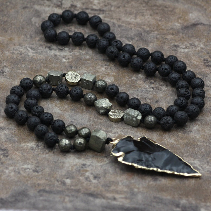 Collana con ciondolo a freccia in pietra lavica naturale con Buddha Stones e yoga