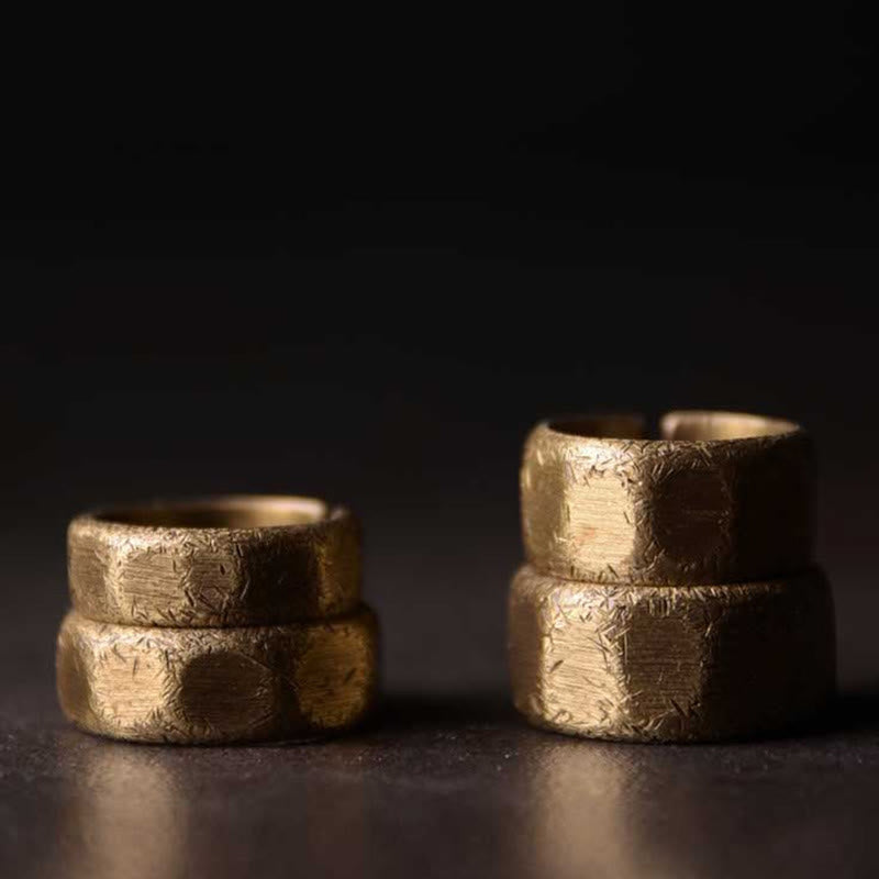Anello di ricchezza tibetano in ottone e rame satinato dal design semplice - image 0