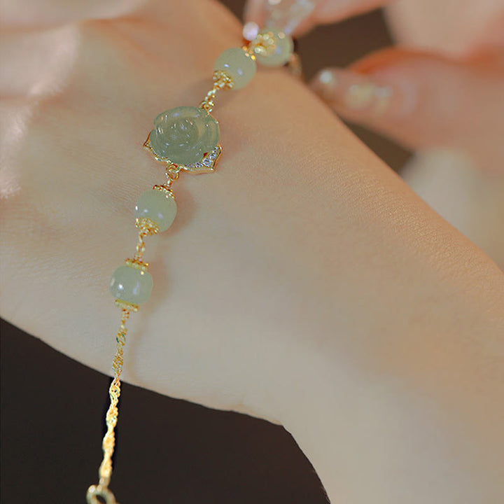 Bracciale con catena portafortuna in giada Hetian placcata in oro 14K con fiore rosa Buddha Stones